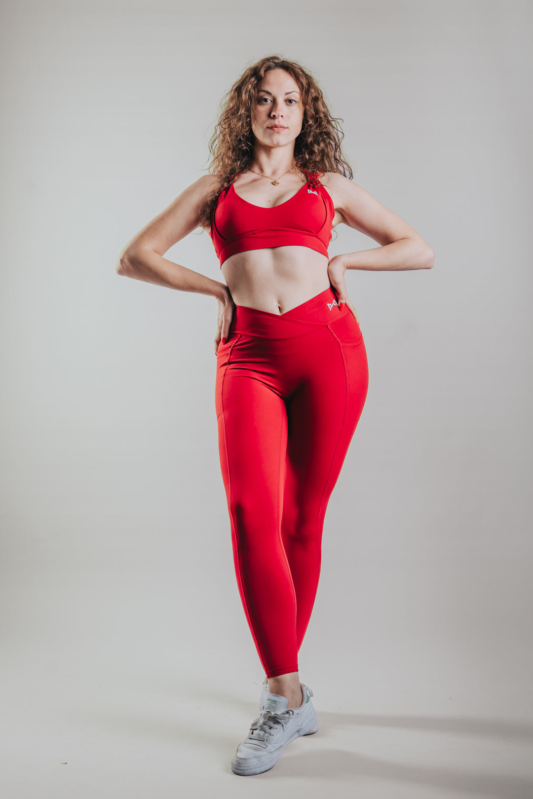SUJETADOR HALTER ESCULPIDO