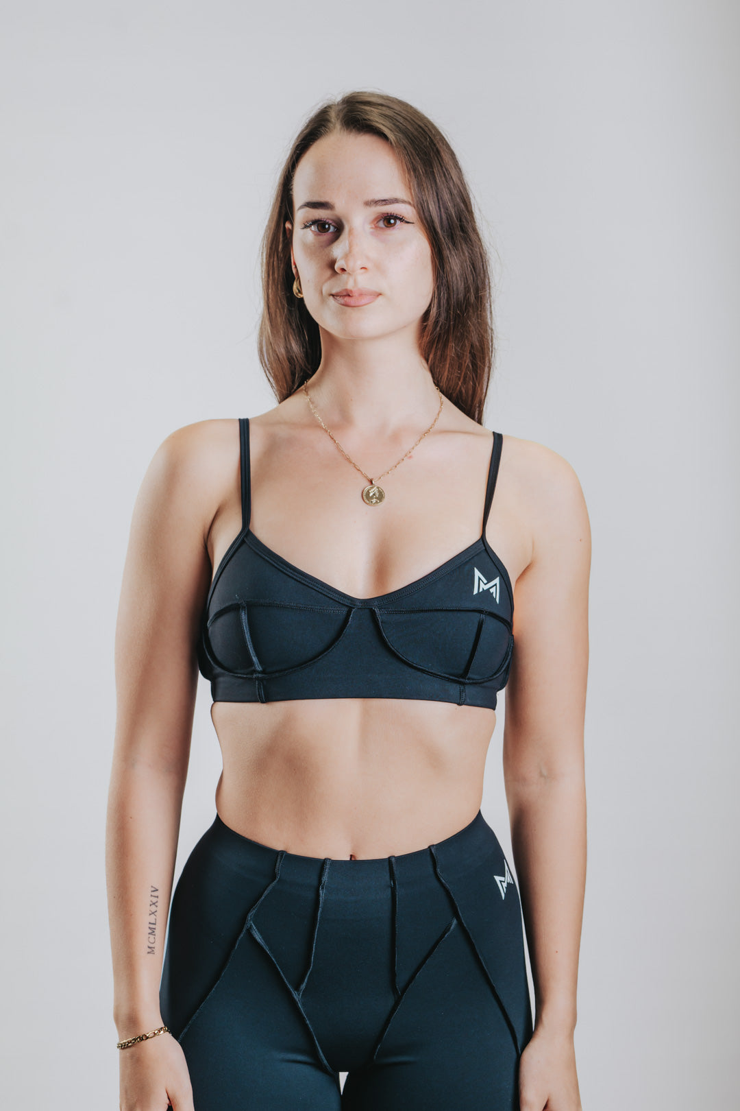 ELEVATE PERFORMANCE TOP- Black