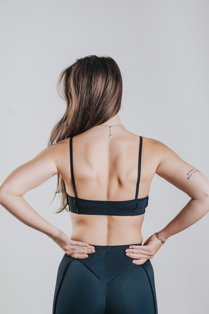 ELEVATE PERFORMANCE TOP- Black