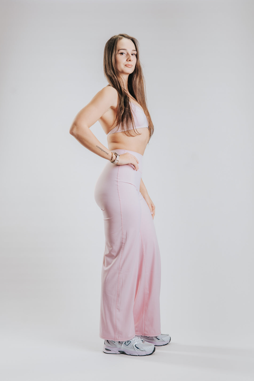 LUNA HALTER SPORT TOP - PINK