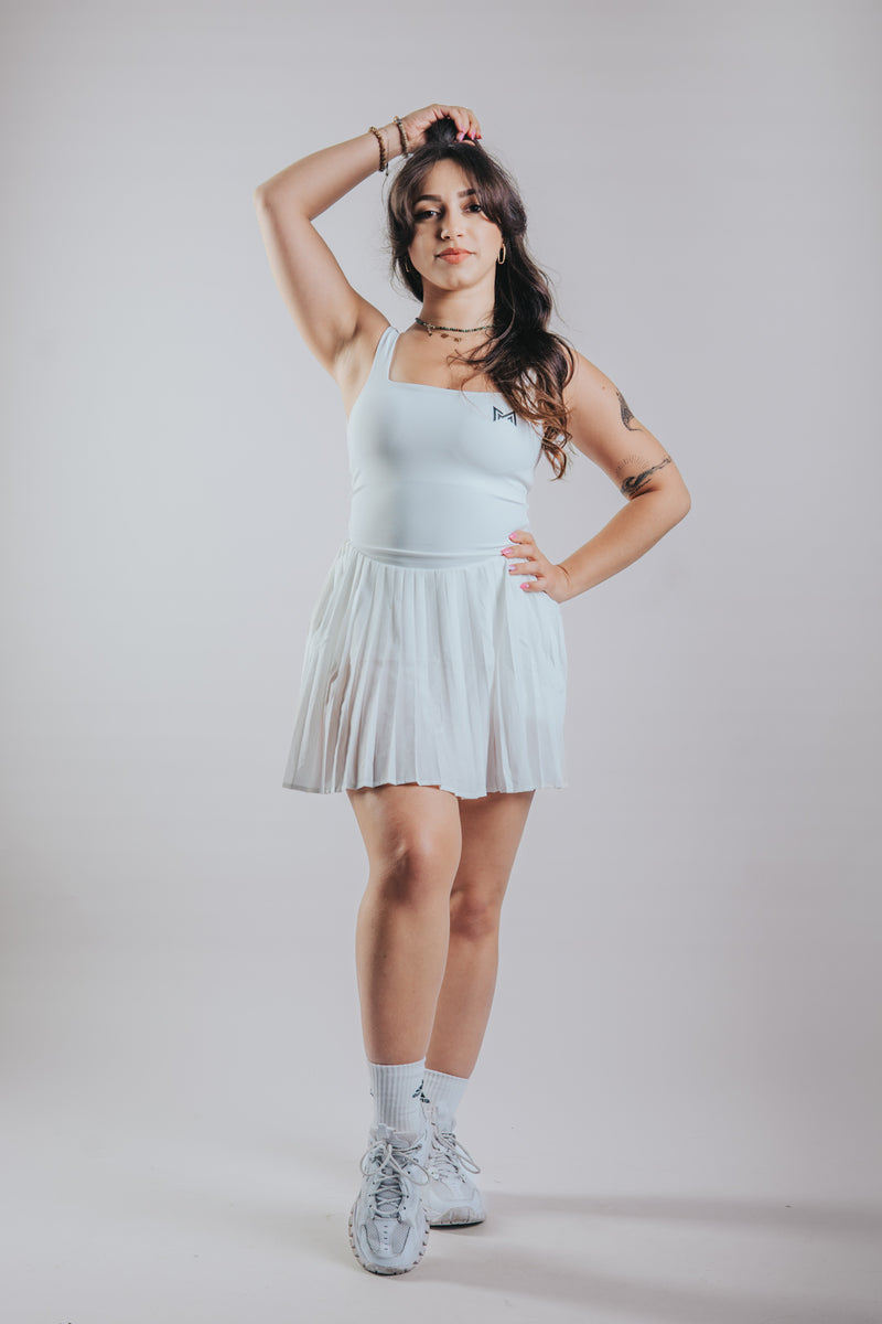 VESTIDO DE LÍNEA LIMPIA