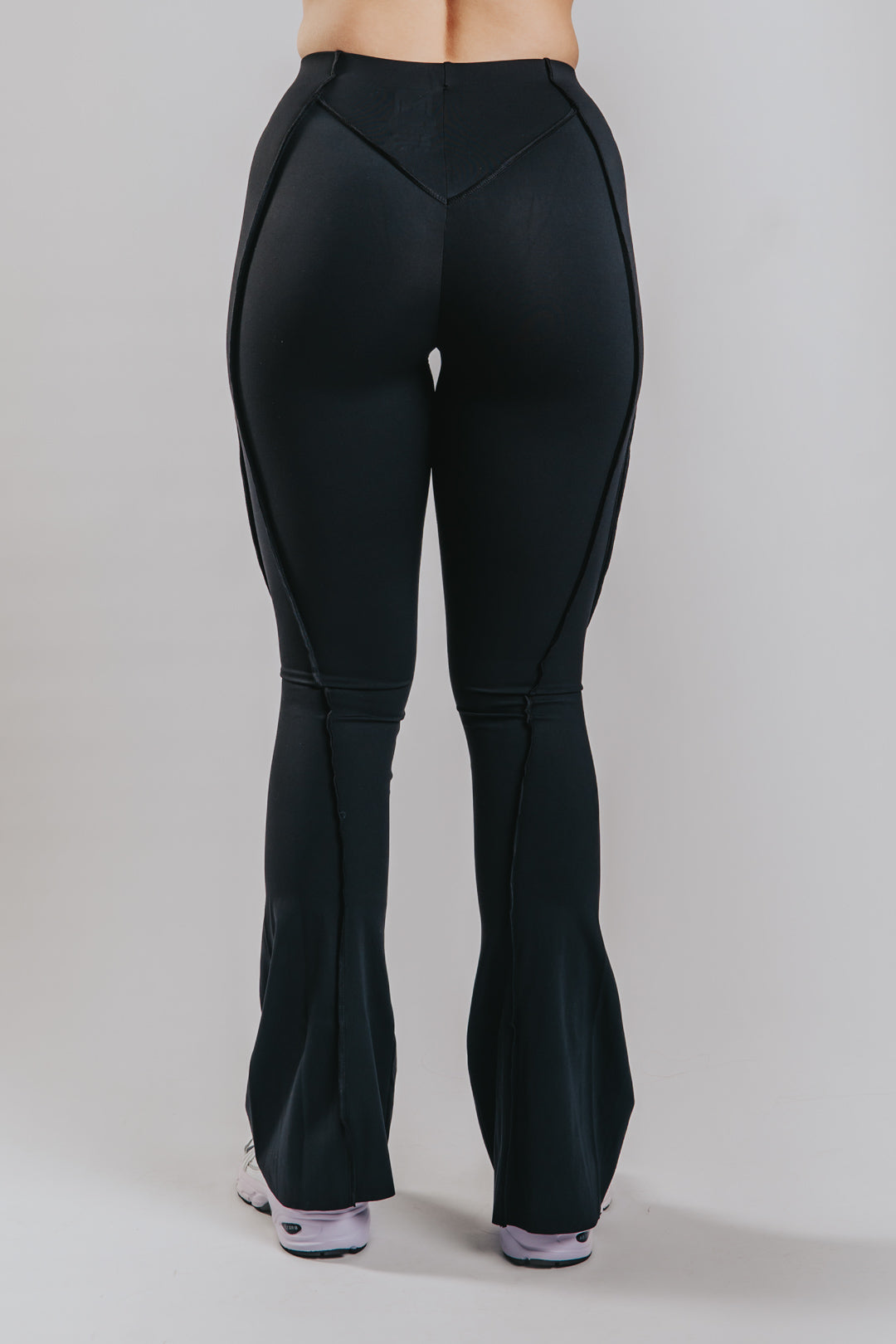ELEVATE PERFORMANCE LEGGINGS - Black