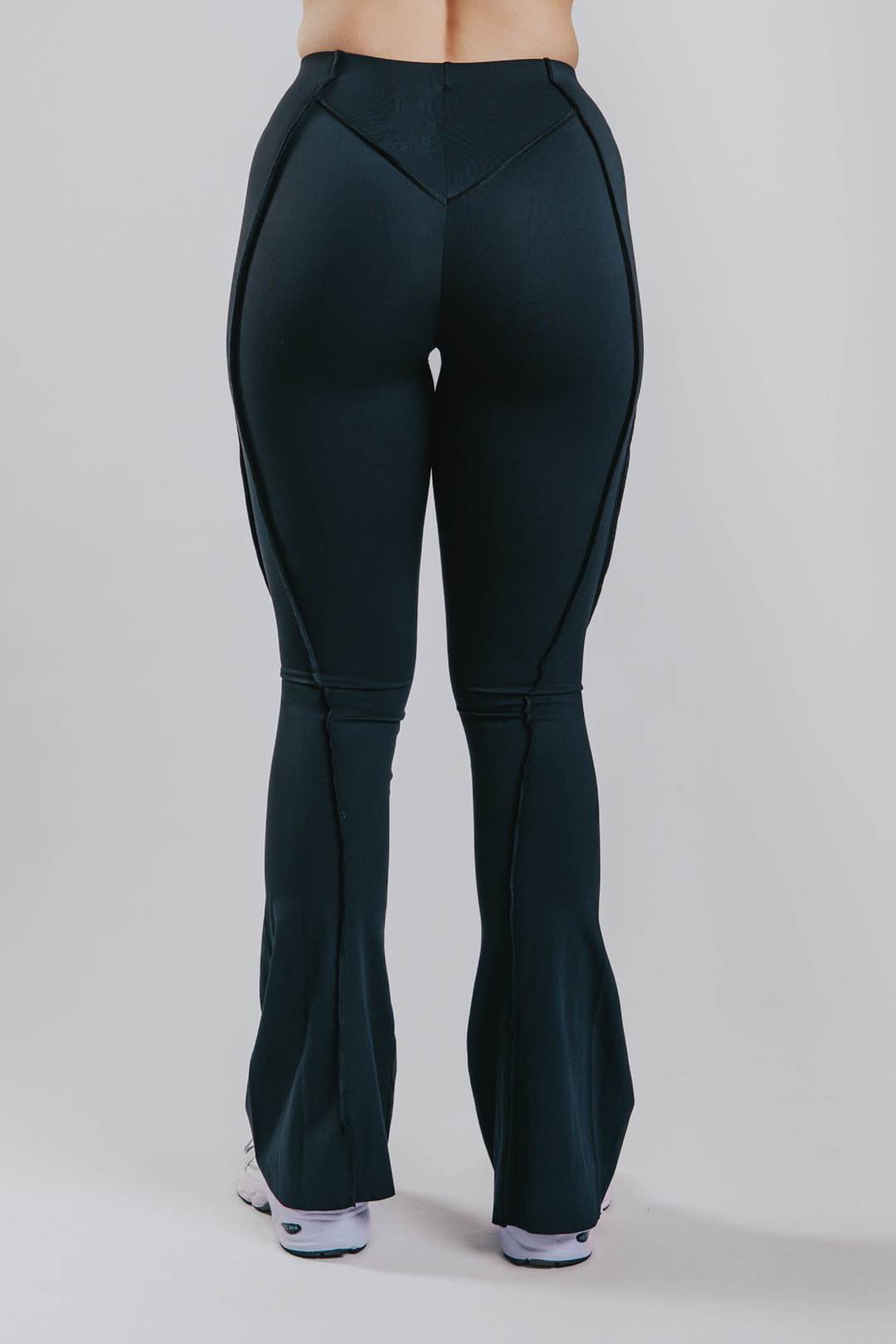 ELEVATE PERFORMANCE LEGGINGS - Black