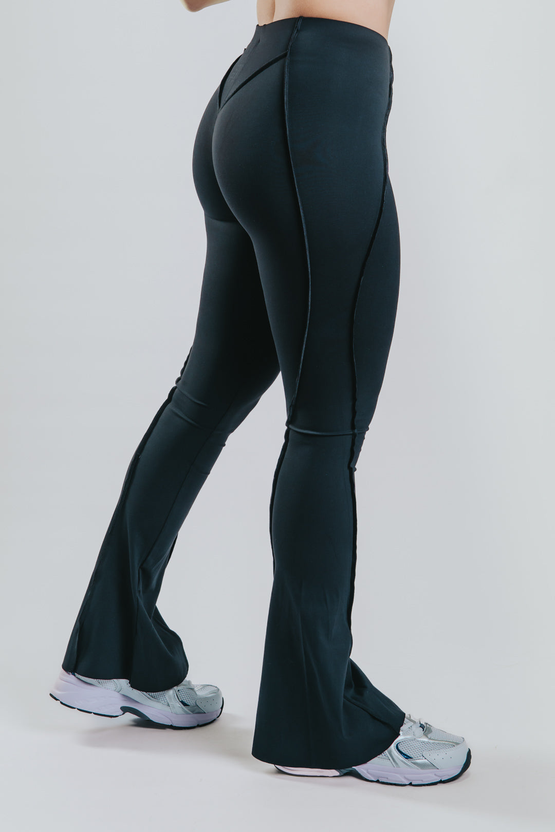 ELEVATE PERFORMANCE LEGGINGS - Black