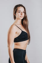 ELEVATE PERFORMANCE TOP- Black