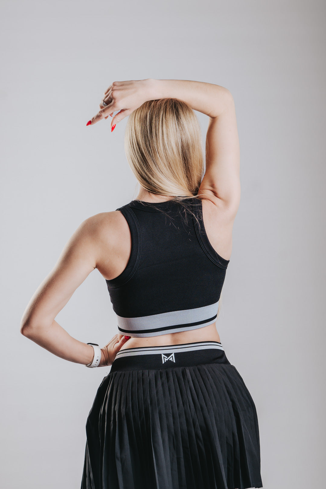 GAMES PERFORMANCE TOP - Black