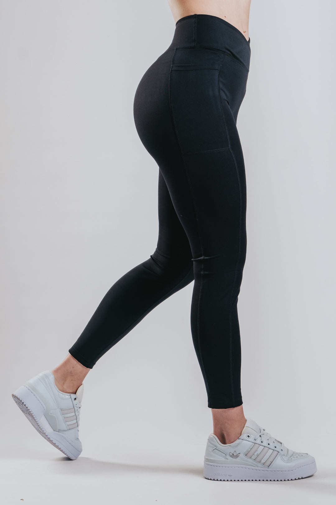 HIGH SUPPORT SPORT LEGGINGS - BLACK