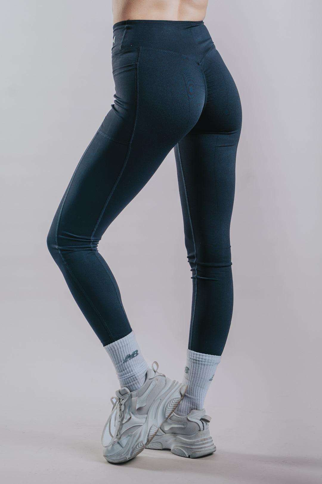 HIGH SUPPORT SPORT LEGGINGS - BLACK