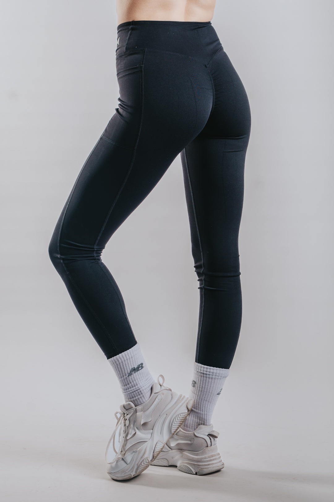 HIGH SUPPORT SPORT LEGGINGS - BLACK