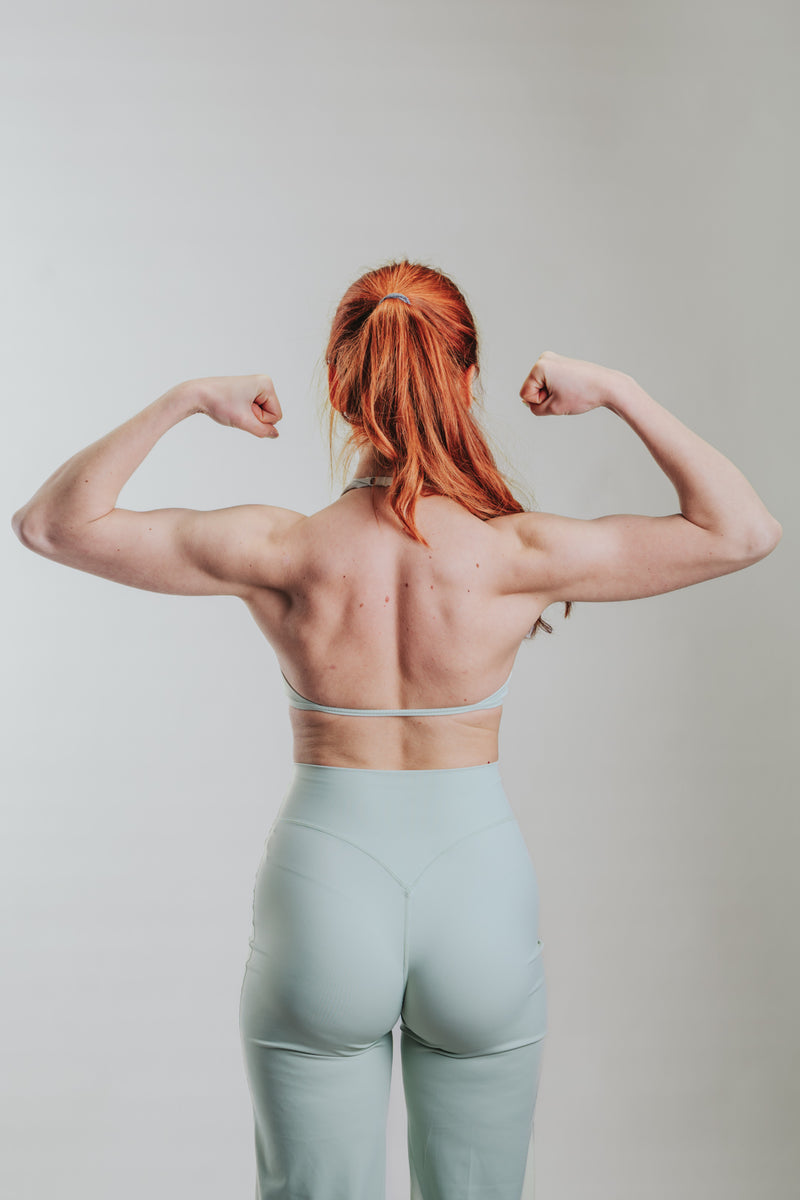 SUJETADOR HALTER ESCULPIDO