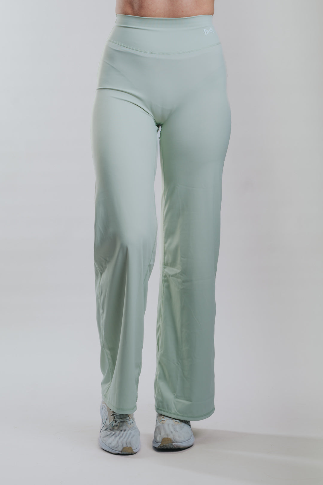 SUJETADOR HALTER ESCULPIDO