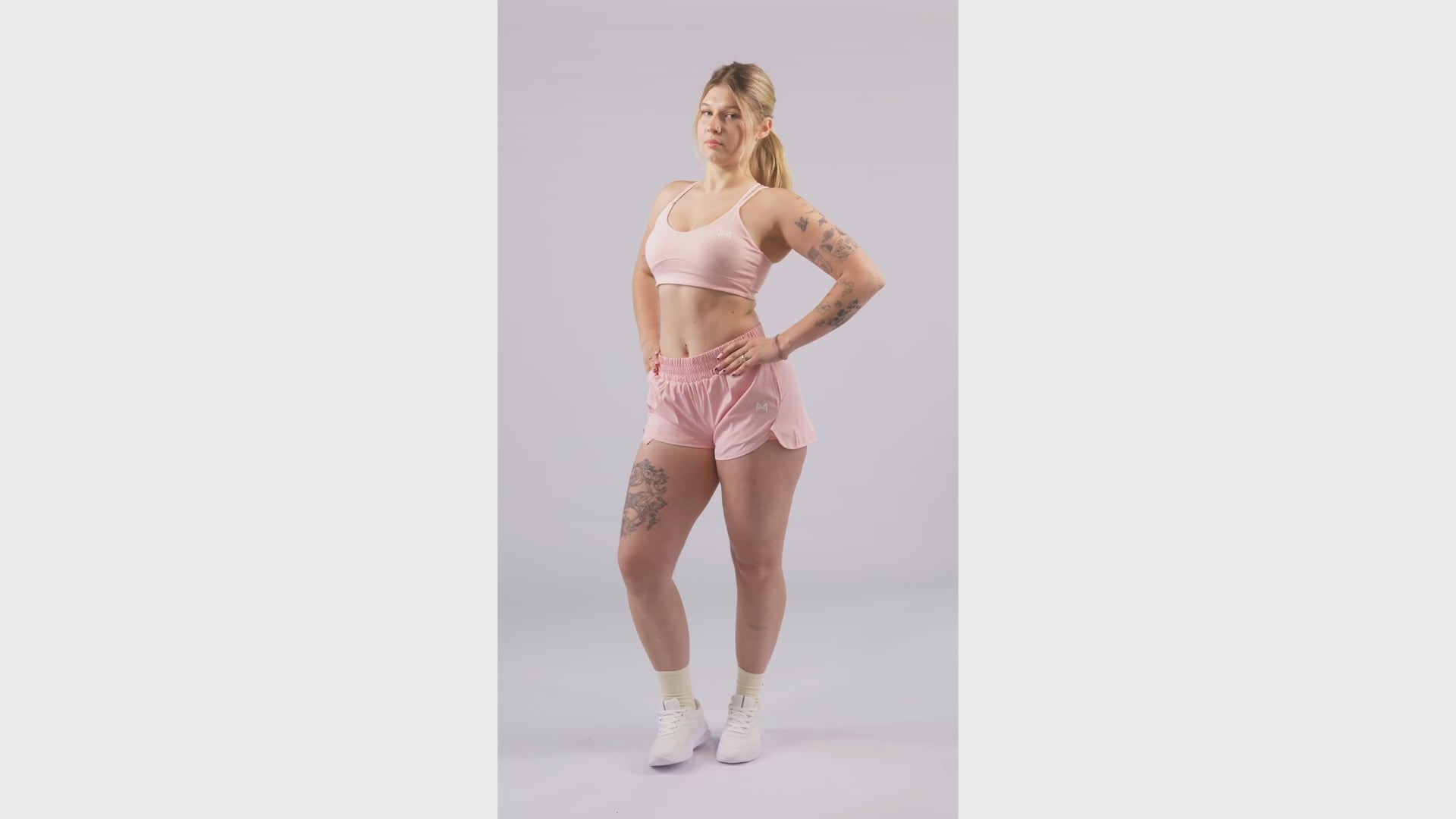 PACE RUNNER SHORTS - Pink