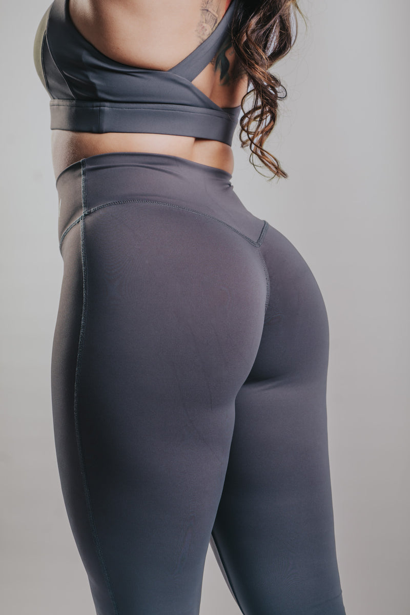 PANTALÓN CORTO ESCULPIDO PRO